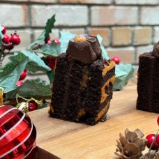 CHOCOLATE & ORANGE MARMALADE CAKE